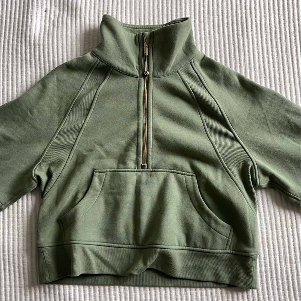 Lululemon Scuba Oversized Cropped Half Zip-Up Sweatshirt in Green & Gold